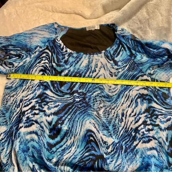 Dress Barn Tunic Top XL 14/16 Blue Black White Animal Print Short Sleeves - Picture 15 of 16